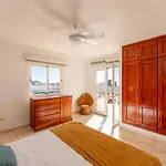别墅 Evita Private Pool, Jacuzzi & Sea Views 阿德耶