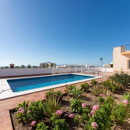 Evita Private Pool, Jacuzzi & Sea Views Villa *