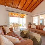 Villa Evita Private Pool, Jacuzzi & Sea Views Costa Adeje (Tenerife)