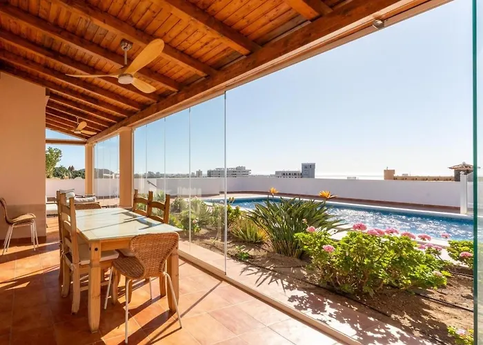 Evita Private Pool, Jacuzzi & Sea Views Вилла *