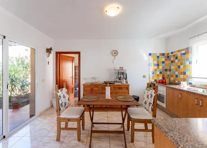 Evita Private Pool, Jacuzzi & Sea Views Вилла *