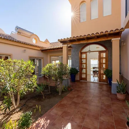 Evita Private Pool, Jacuzzi & Sea Views Villa