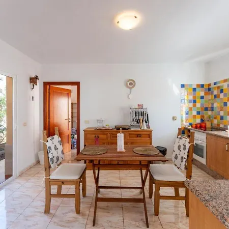 Evita Private Pool, Jacuzzi & Sea Views וילה *