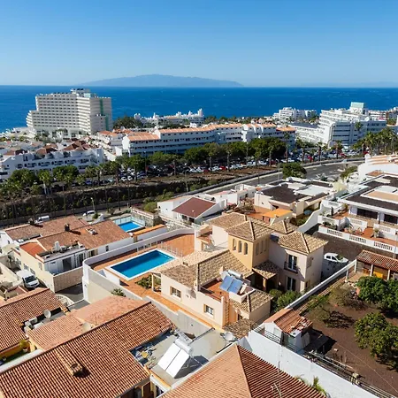 Evita Private Pool, Jacuzzi & Sea Views וילה *