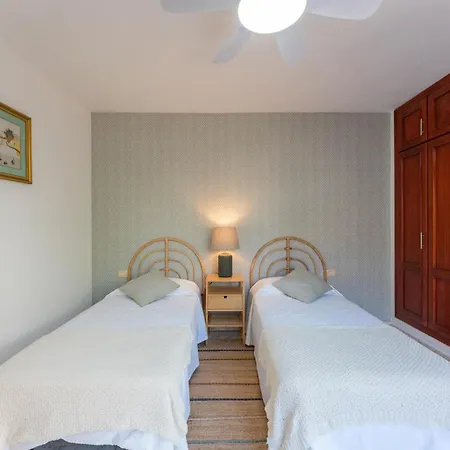 וילה Evita Private Pool, Jacuzzi & Sea Views *