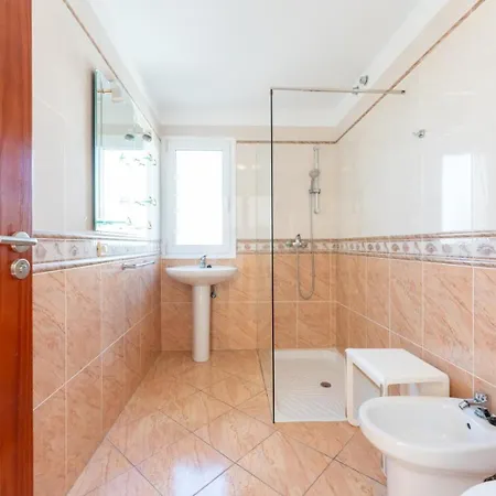 Evita Private Pool, Jacuzzi & Sea Views