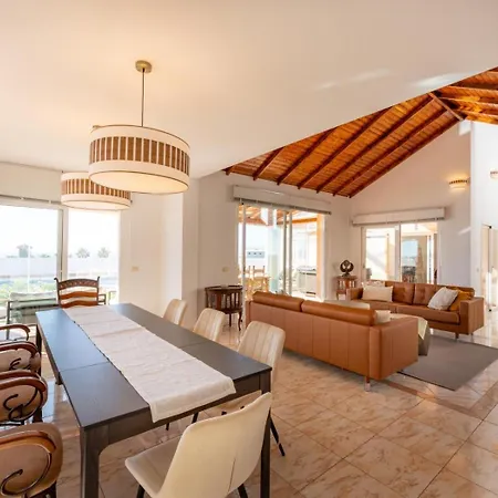Evita Private Pool, Jacuzzi & Sea Views * אדחה