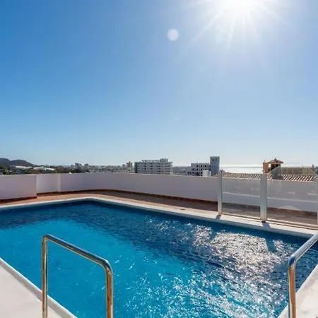 Evita Private Pool, Jacuzzi & Sea Views