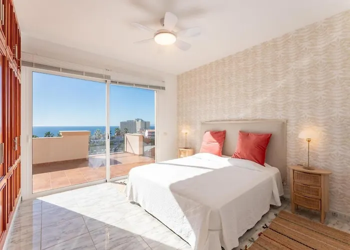 Evita Private Pool, Jacuzzi & Sea Views Villa